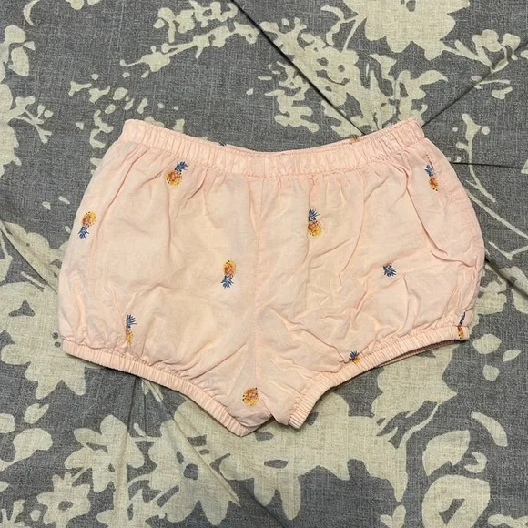 Pineapple Outfit - Picture 10 of 12